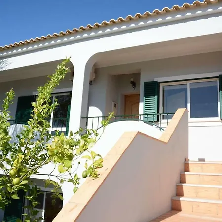 Sunshine Apartment *