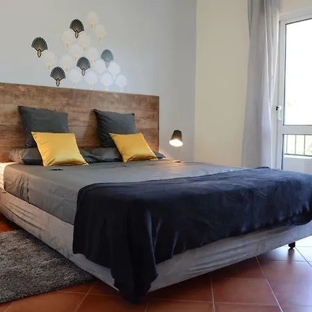 Sunshine Apartment Almancil