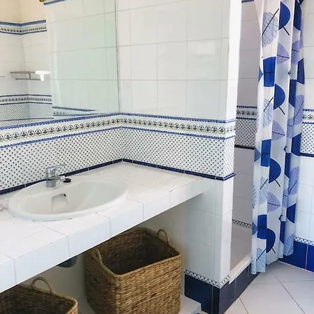 Sunshine Apartment *